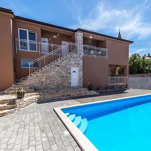 4* Gasthuis Valtrazza